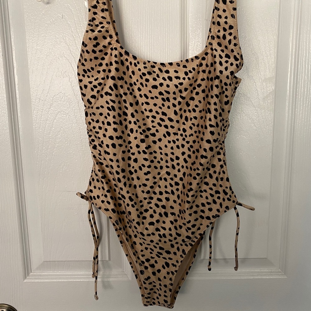 One piece swimsuit
